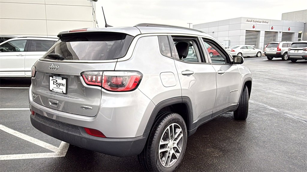 Used 2019 Jeep Compass Latitude w/ Cold Weather Group image 3