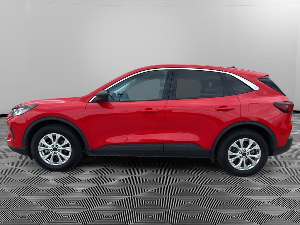 Used 2024 Ford Escape Active FWD image 2