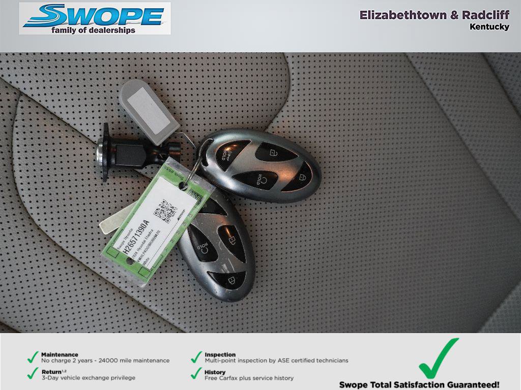 Certified 2024 Hyundai Elantra Limited image 31