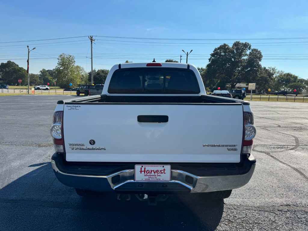 Used 2014 Toyota Tacoma PreRunner w/ TRD Off-Road Package RWD image 4