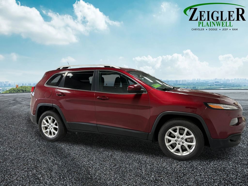 Used 2018 Jeep Cherokee Latitude FWD image 13