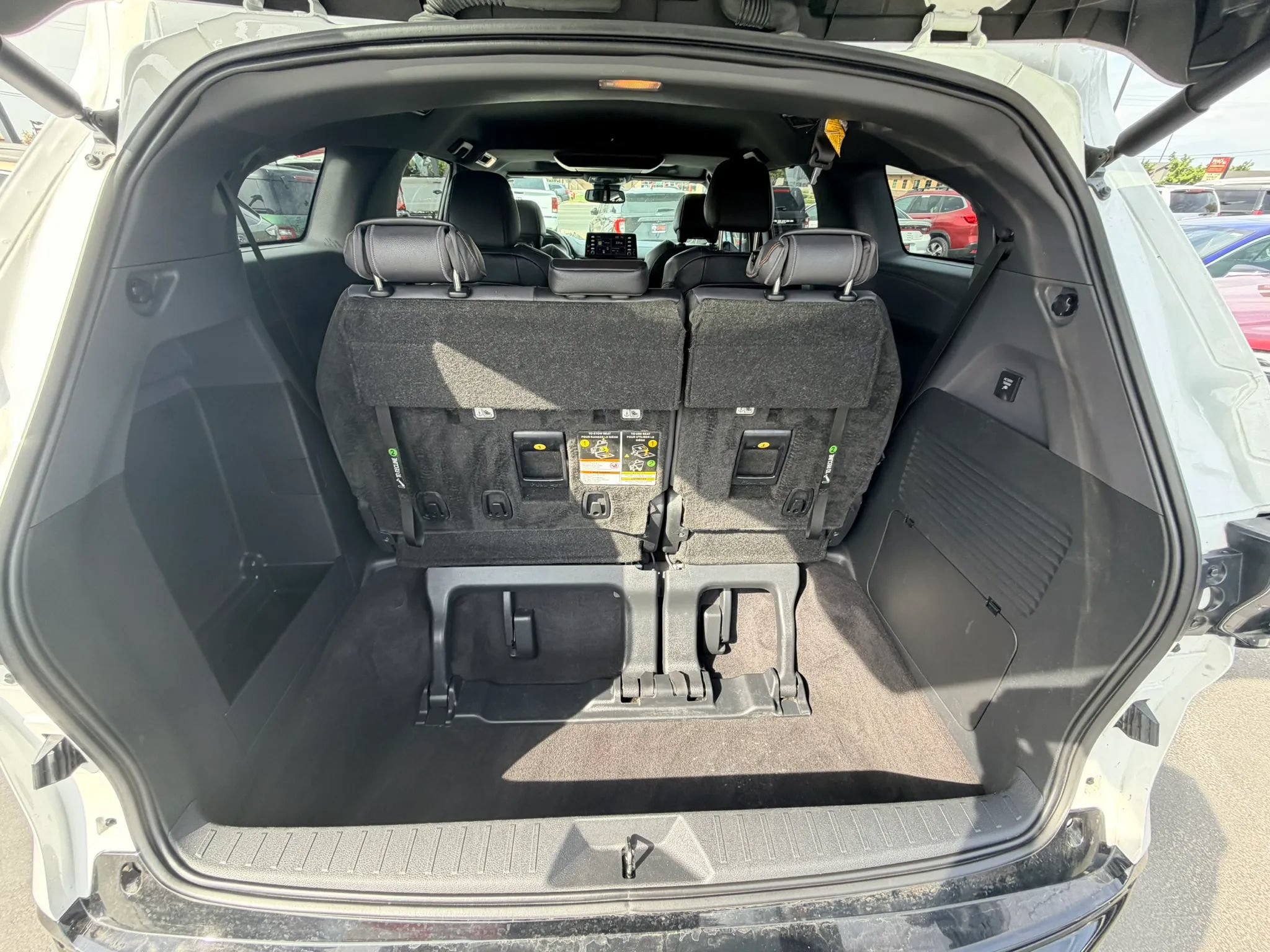 Used 2023 Toyota Sienna XSE w/ XSE Plus Package AWD/4WD image 28