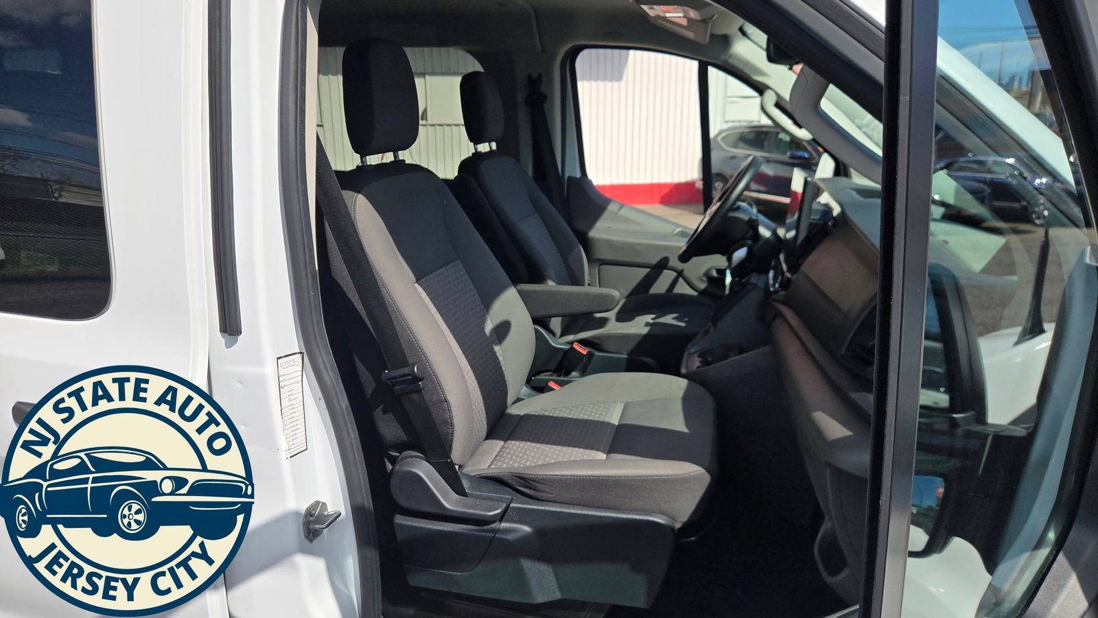 Used 2023 Ford Transit 350 XLT RWD image 35