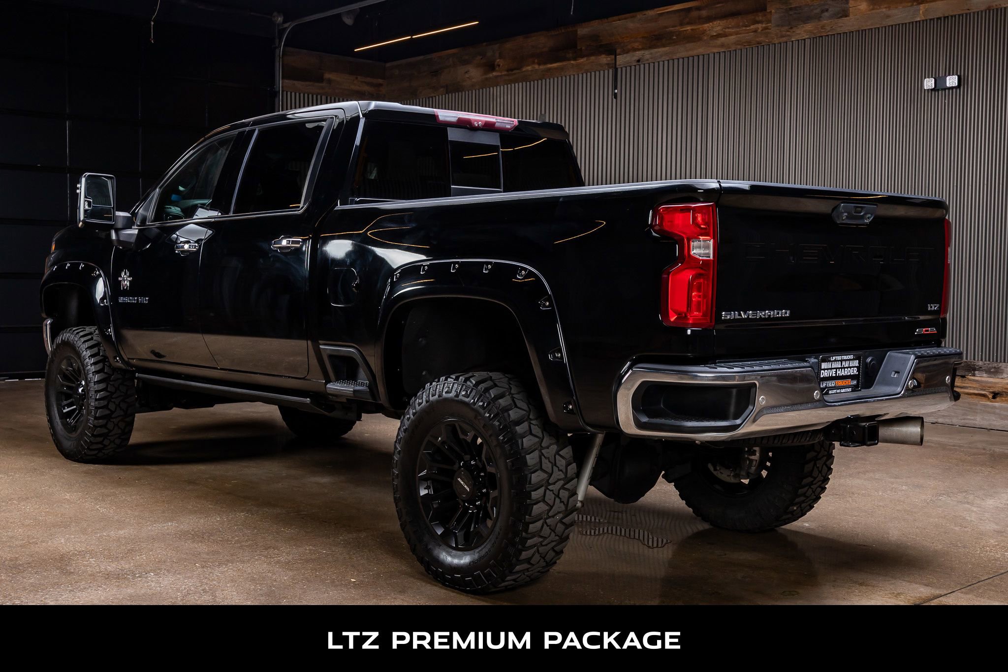 Used 2020 Chevrolet Silverado 2500 LTZ w/ LTZ Premium Package image 6
