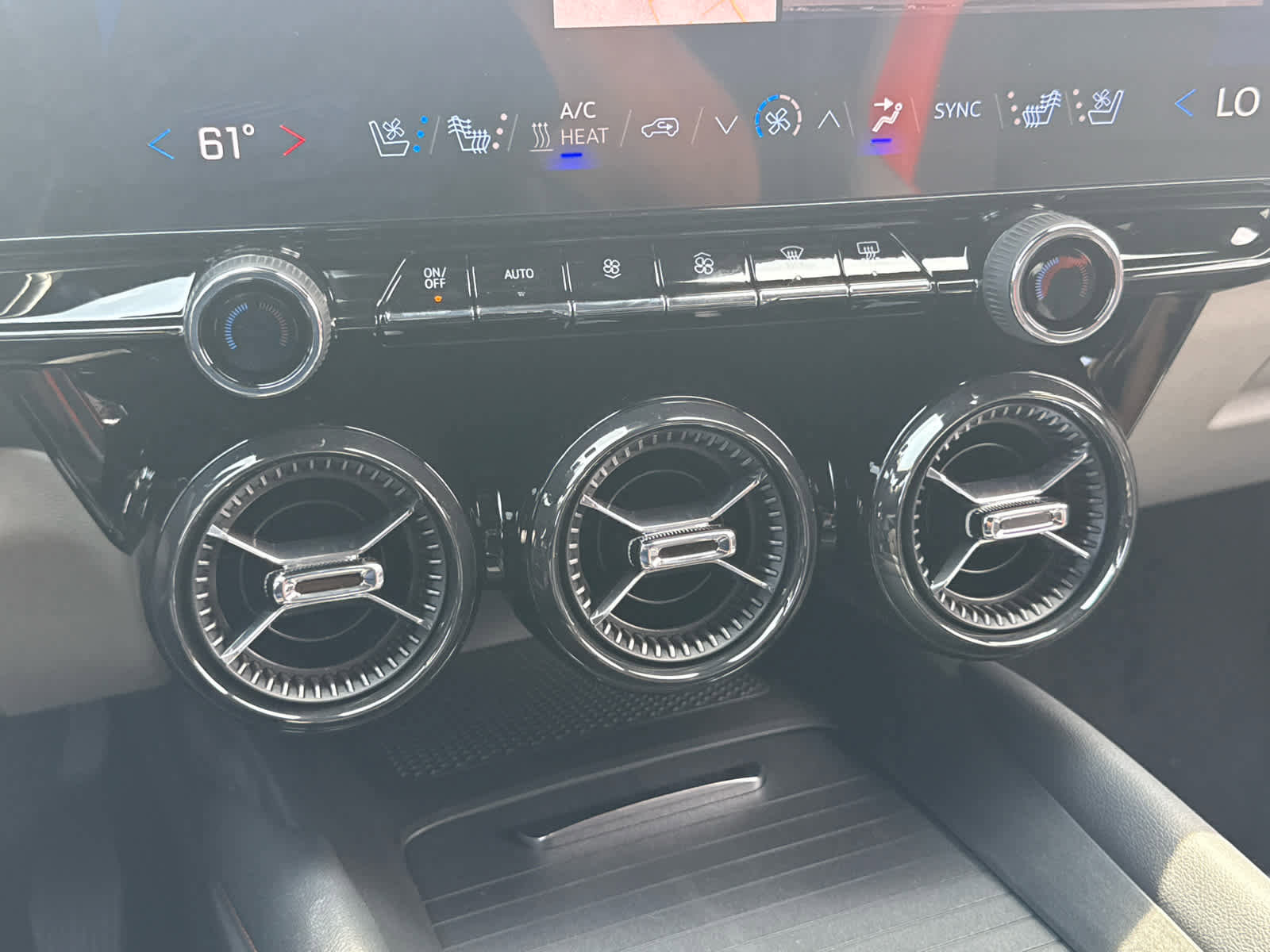 New 2025 Chevrolet Blazer EV SS w/ Performance Package AWD/4WD image 22