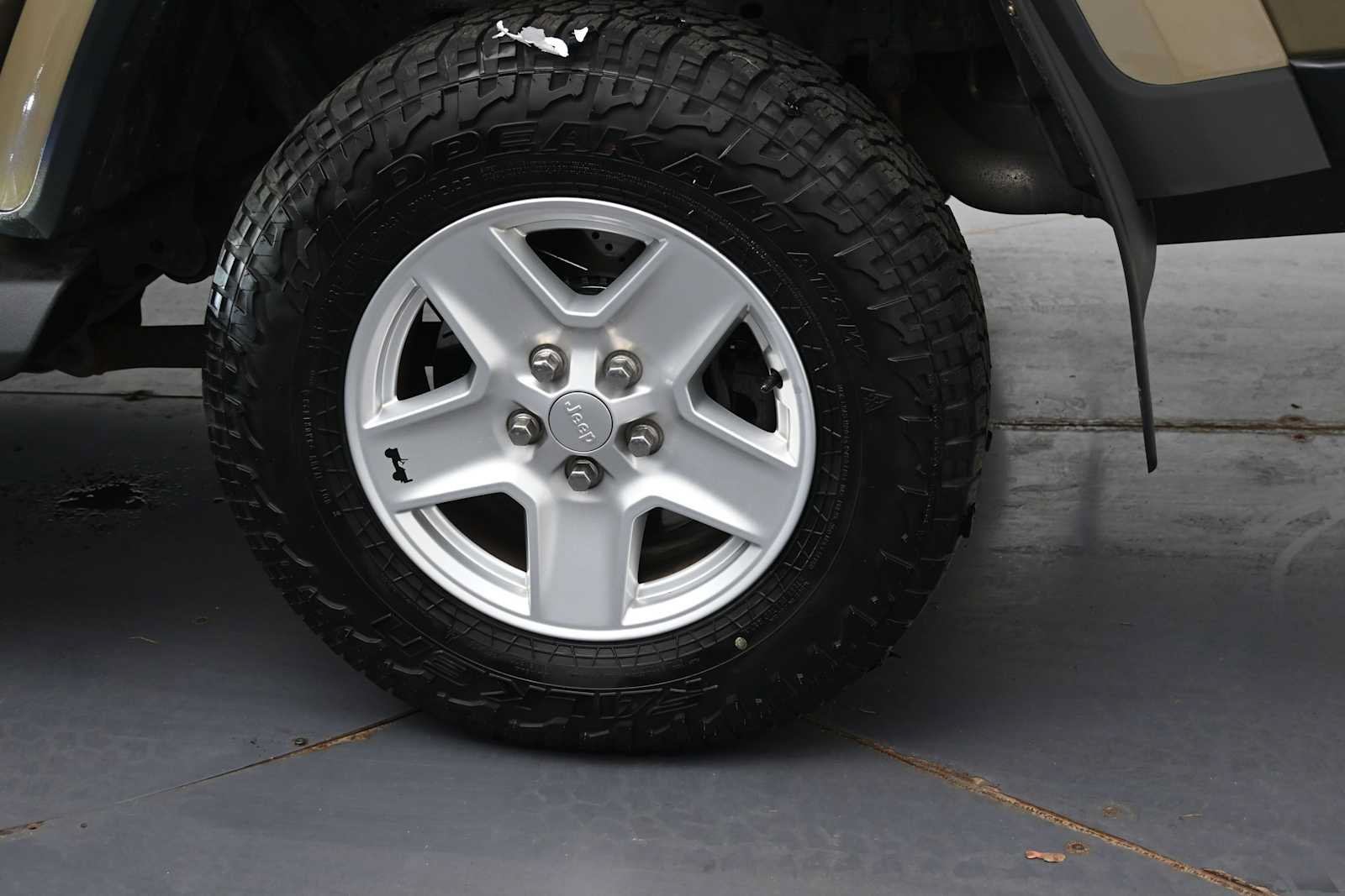 Used 2020 Jeep Gladiator Sport w/ Quick Order Package 24S AWD/4WD image 5