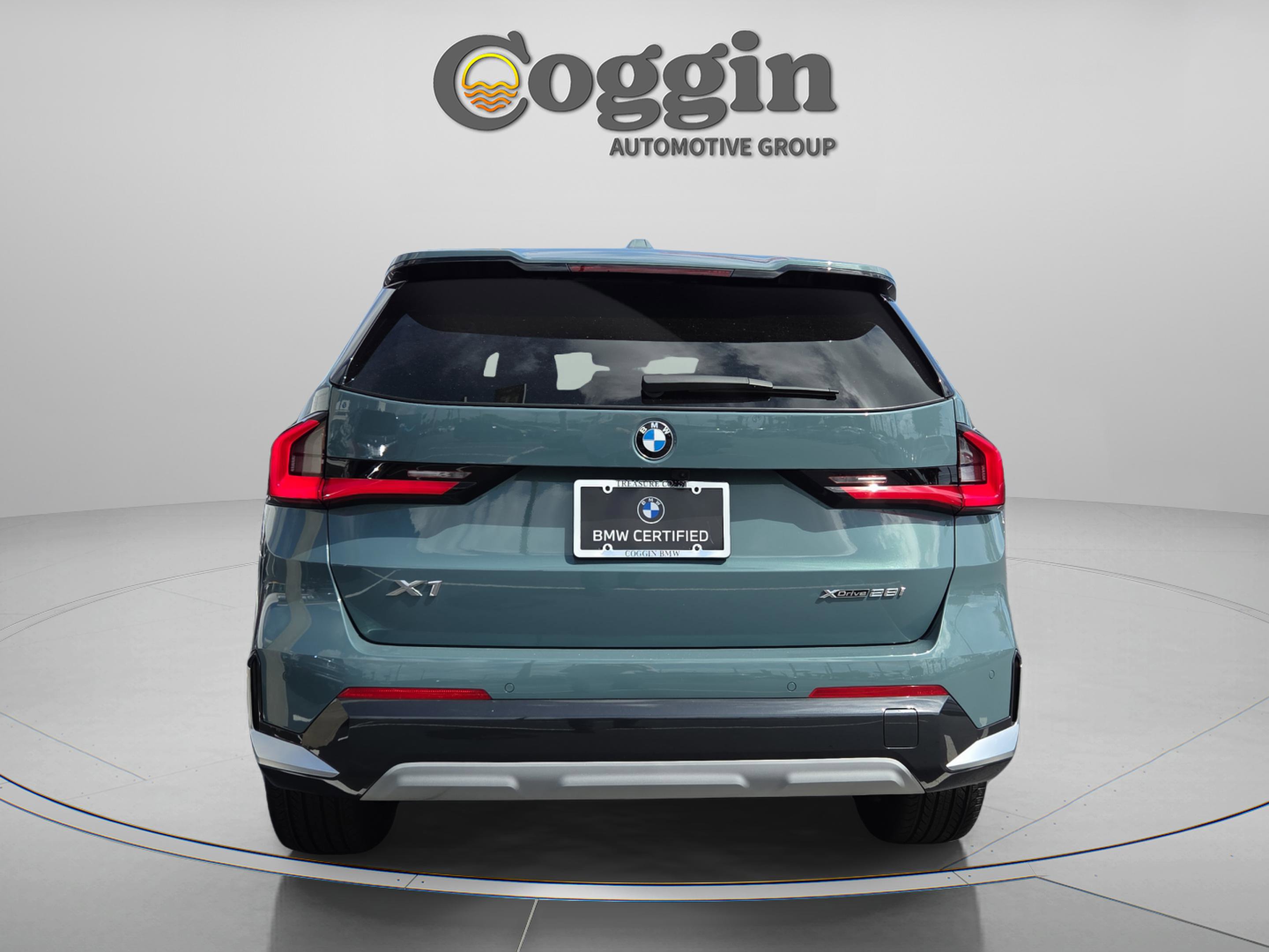 Certified 2025 BMW X1 xDrive28i w/ Convenience Package image 4