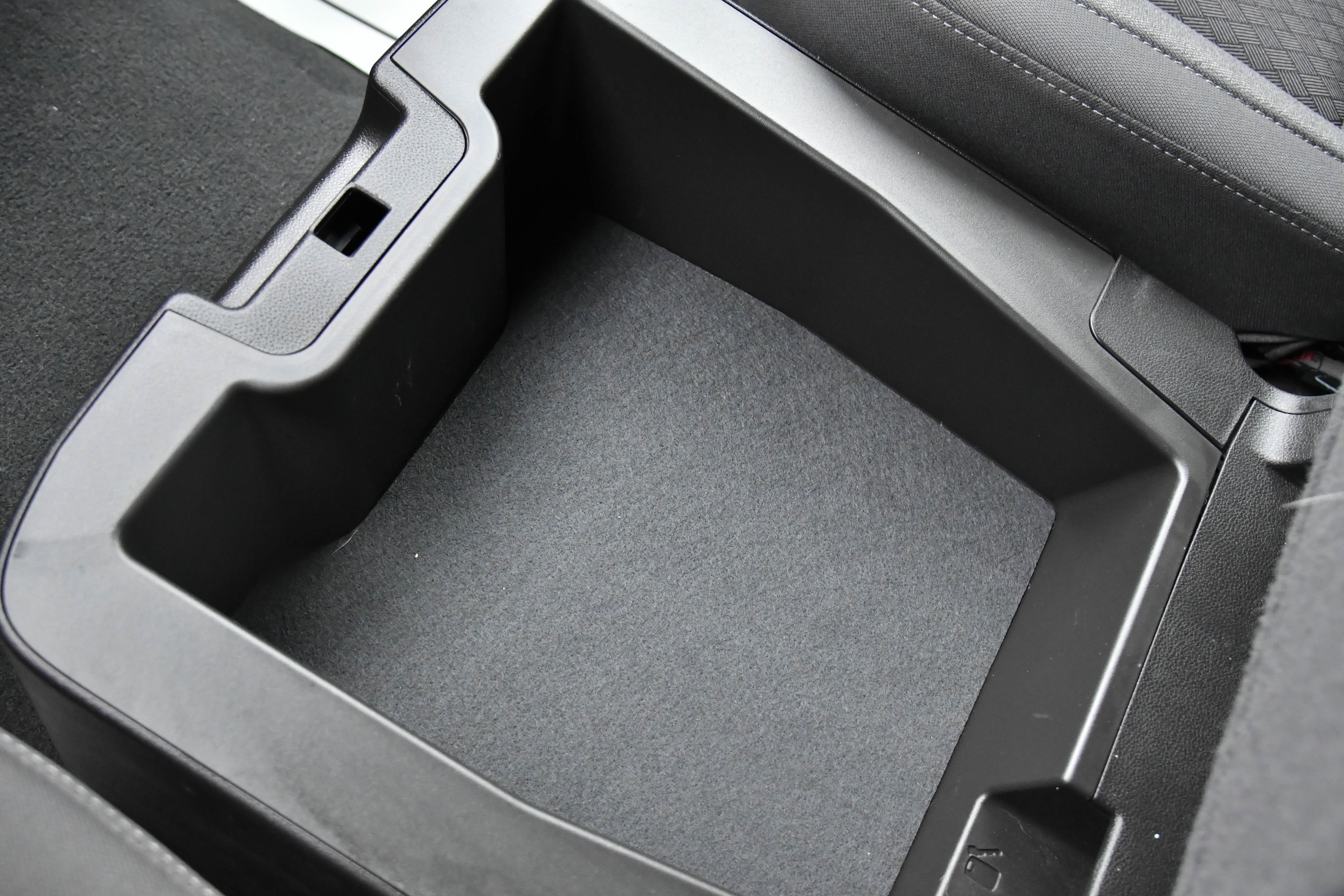 Used 2024 Chevrolet Silverado 1500 LT image 26