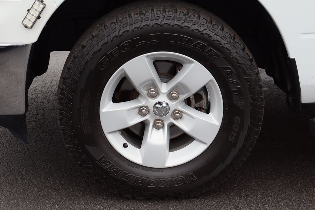 Used 2022 RAM 1500 Classic SLT w/ Electronics Group AWD/4WD image 30