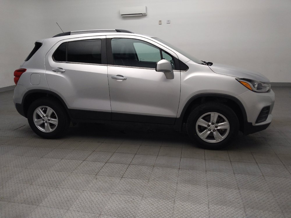 Used 2017 Chevrolet Trax LT w/ Sun & Sound Package AWD/4WD image 11