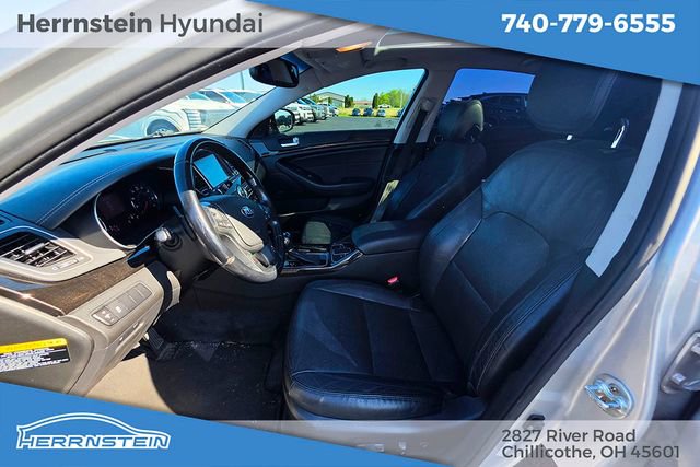 Used 2016 Kia Cadenza Premium image 18