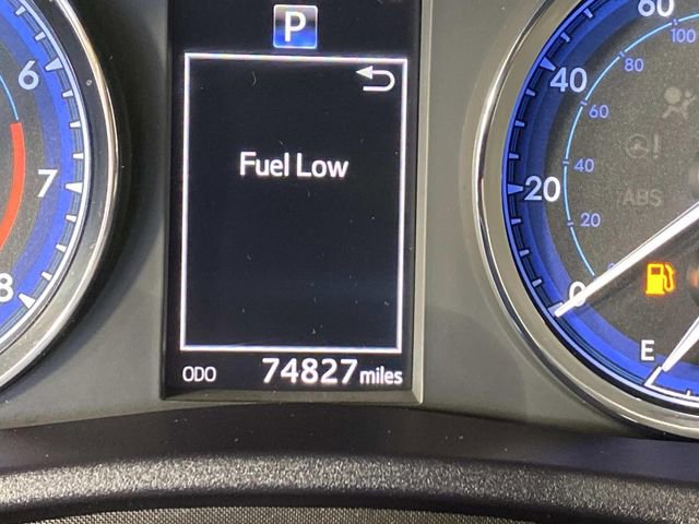 Used 2018 Toyota Corolla SE image 18