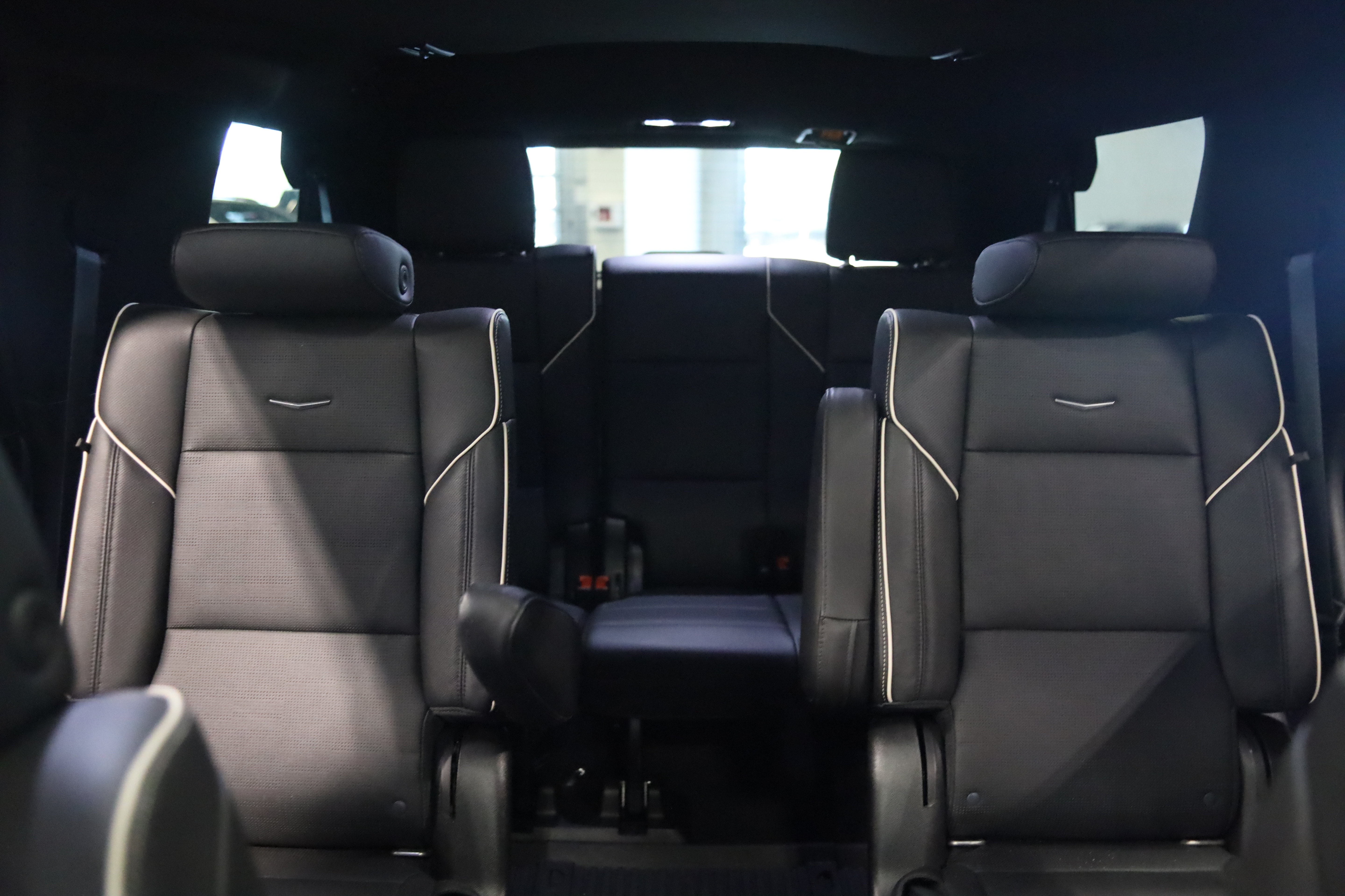 Used 2021 Cadillac Escalade Premium Luxury w/ Driver Assist Tech Package AWD/4WD image 36