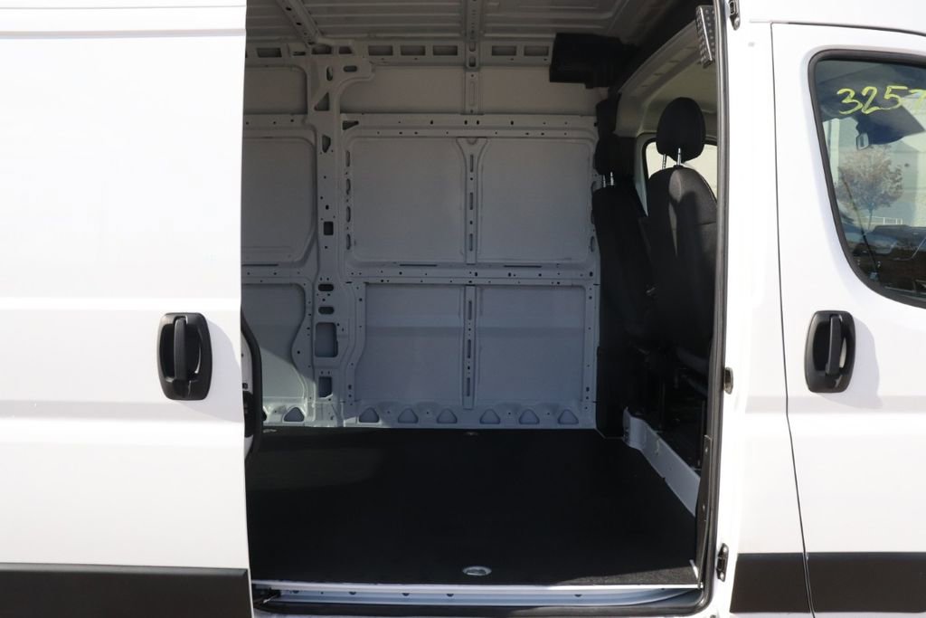 Used 2024 RAM ProMaster 2500 FWD image 18