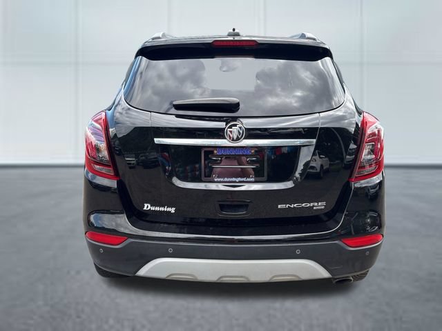 Used 2021 Buick Encore Preferred w/ Safety Package II AWD/4WD image 3