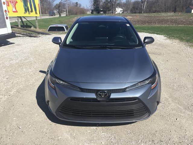 Used 2025 Toyota Corolla LE FWD image 8