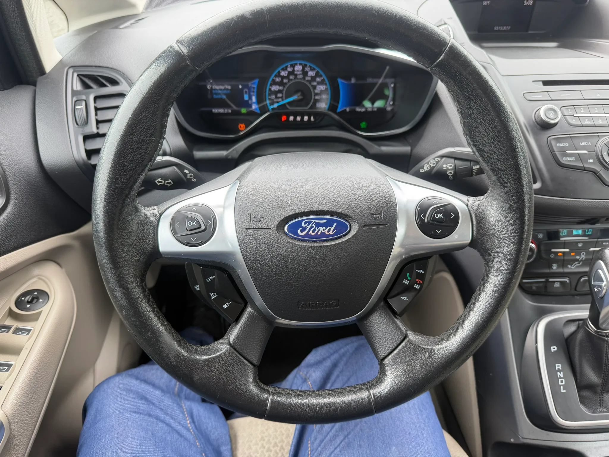 Used 2017 Ford C-MAX SE FWD image 12