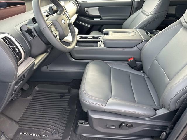 New 2025 Ford Expedition Active image 22