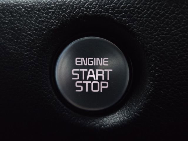 Certified 2025 Kia Sorento S w/ Panoramic Sunroof Package image 32