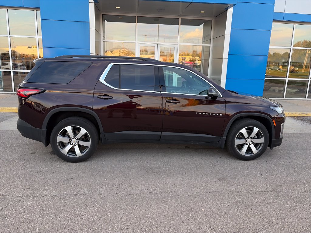 Used 2023 Chevrolet Traverse LT w/ LT Premium Package