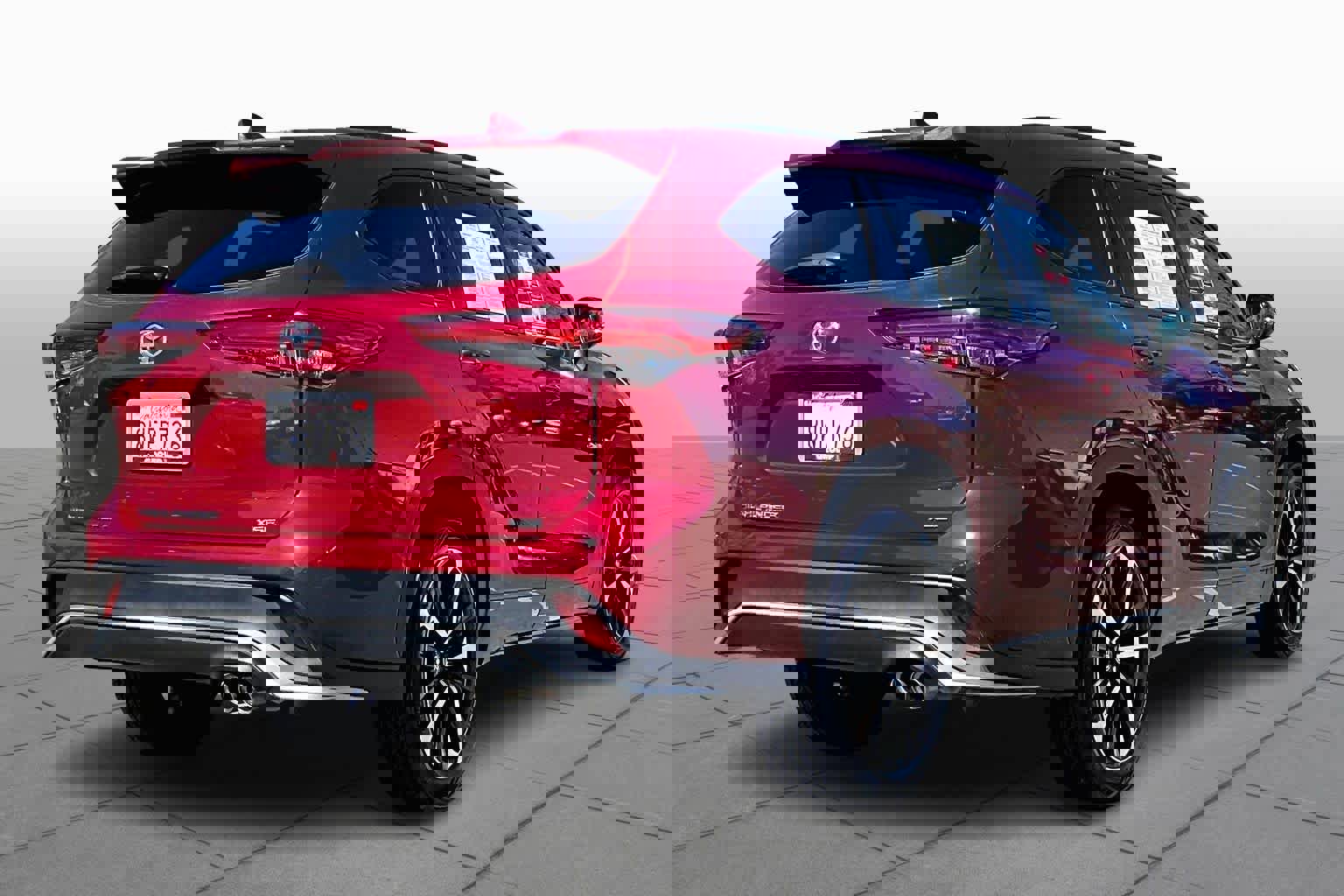 Certified 2021 Toyota Highlander XSE image 12