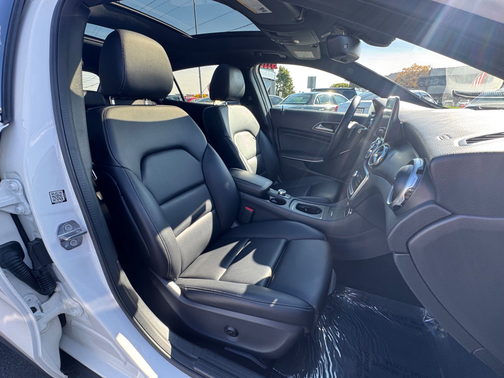 Used 2019 Mercedes-Benz GLA 250 4MATIC image 31
