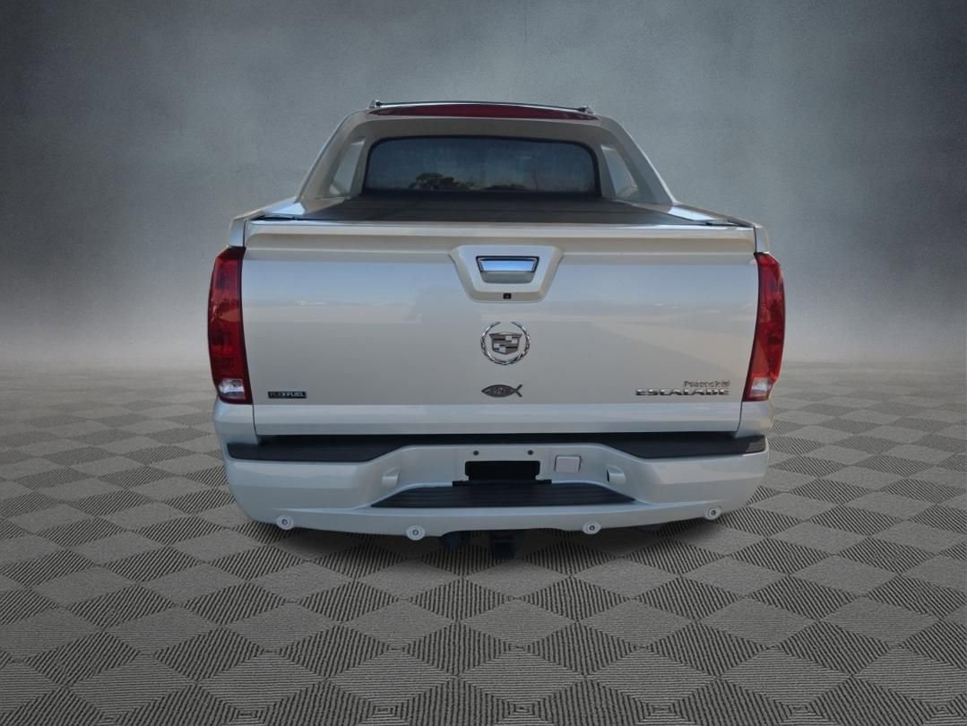 Used 2009 Cadillac Escalade EXT image 4