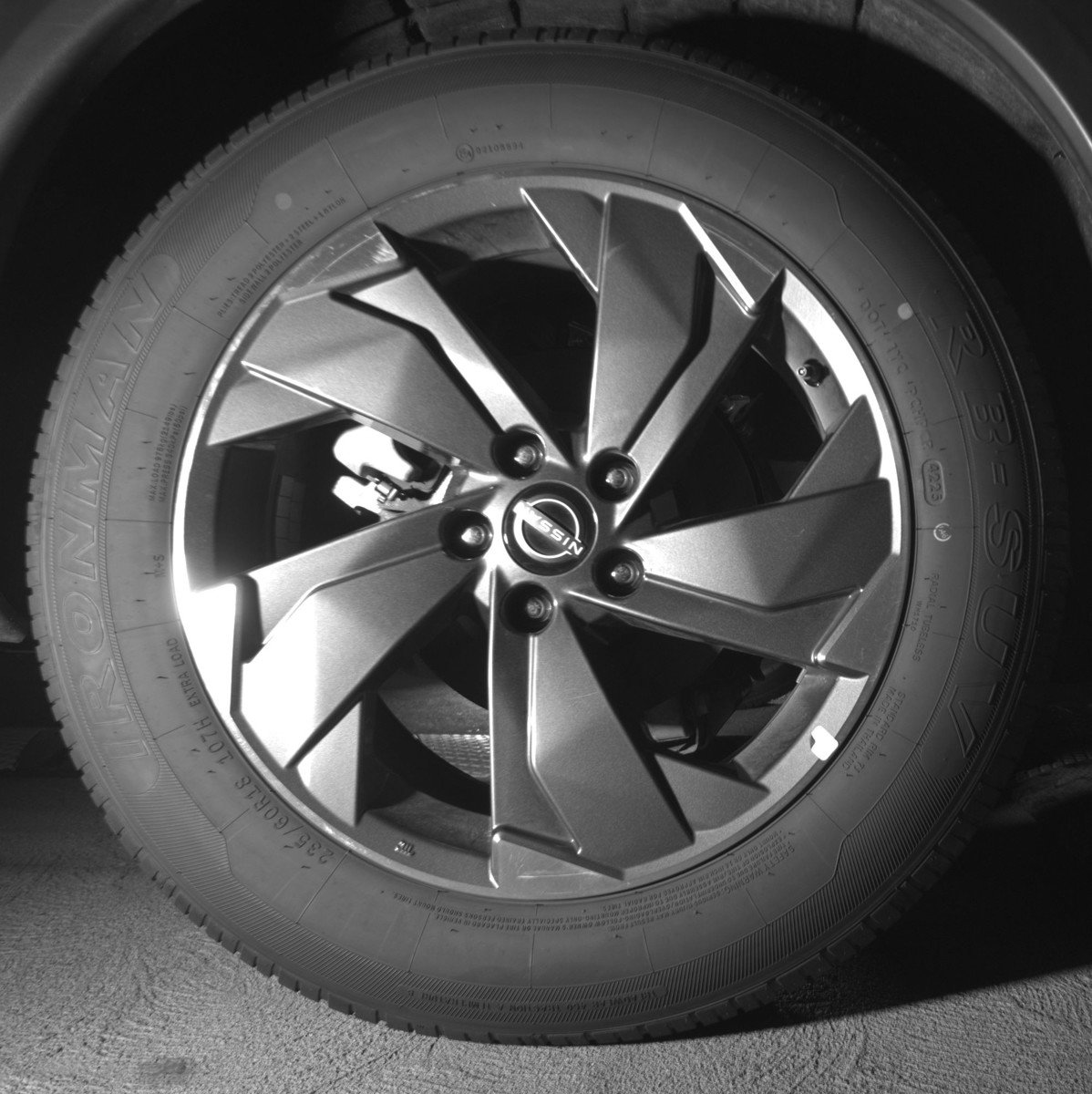 Used 2025 Nissan Rogue SV FWD image 15