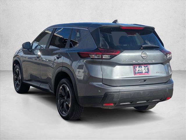 Used 2024 Nissan Rogue SV image 8