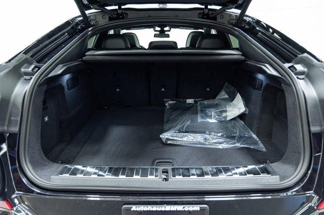 New 2026 BMW X6 M60i image 13