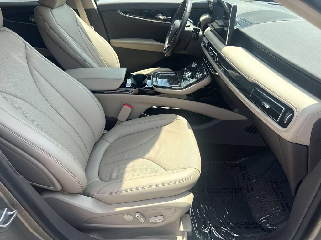 Certified 2023 Lincoln Nautilus Reserve AWD/4WD image 32