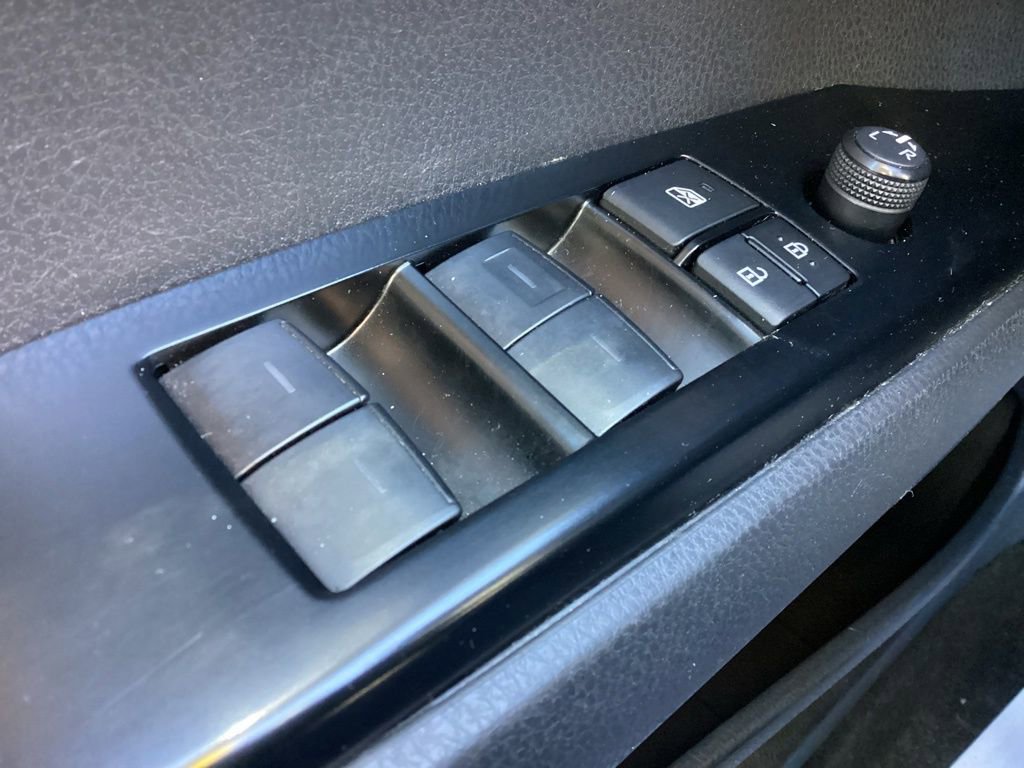 Used 2025 Toyota Camry LE FWD image 20
