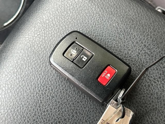 Used 2017 Toyota Tacoma TRD Sport w/ Tow Package (A/T) AWD/4WD image 61