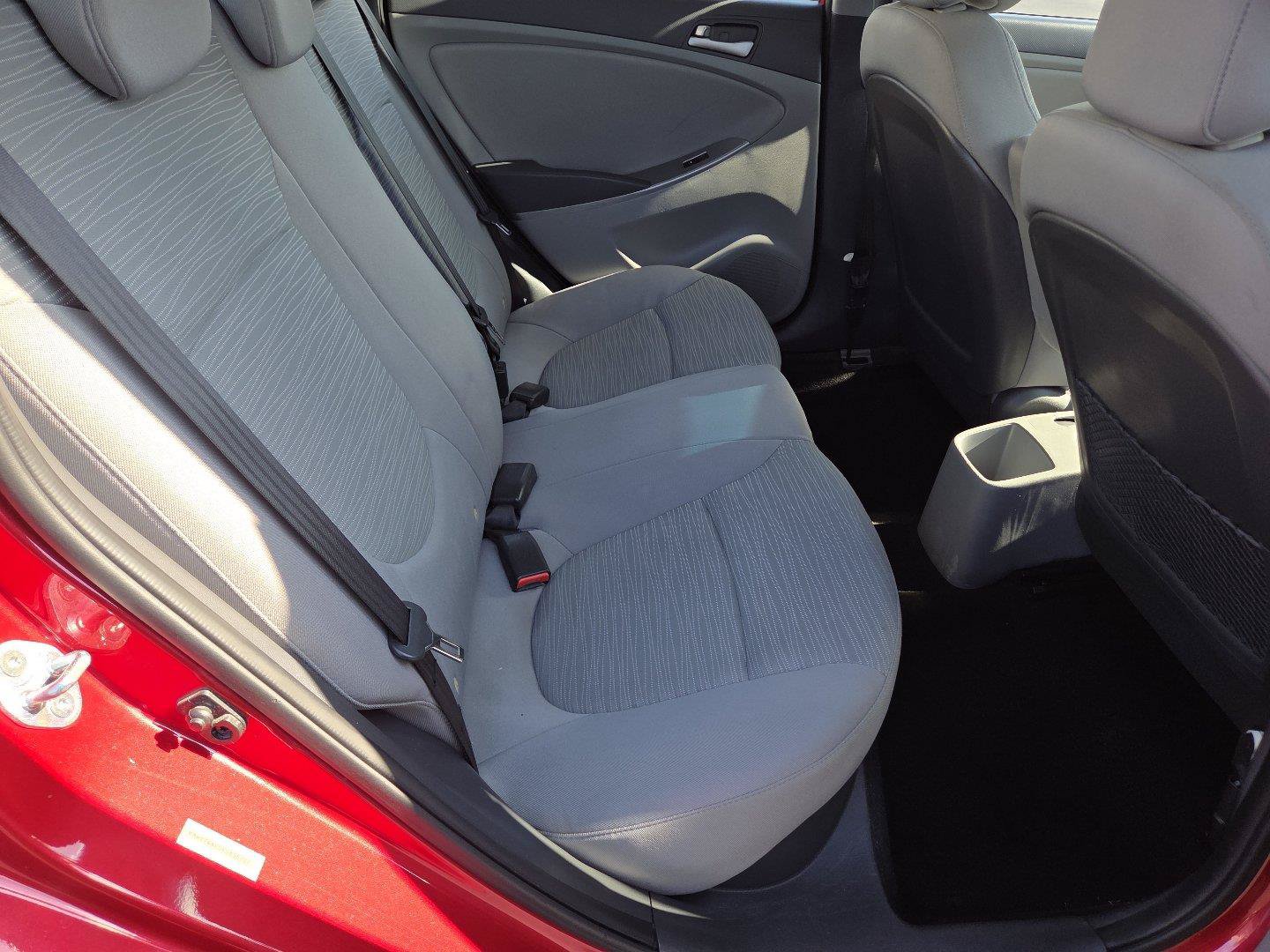 Used 2015 Hyundai Accent GLS FWD image 11