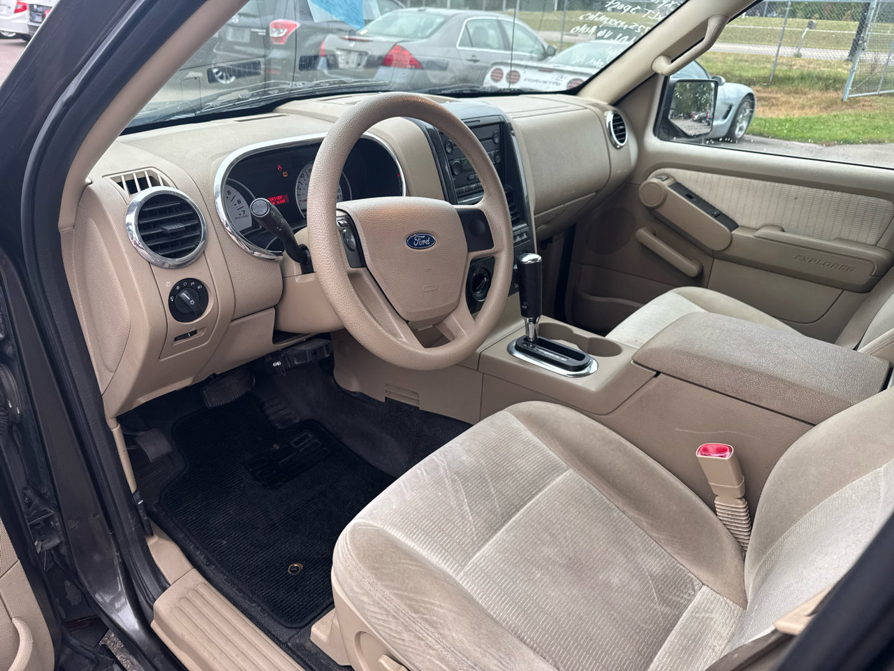 Used 2007 Ford Explorer Sport Trac XLT image 9