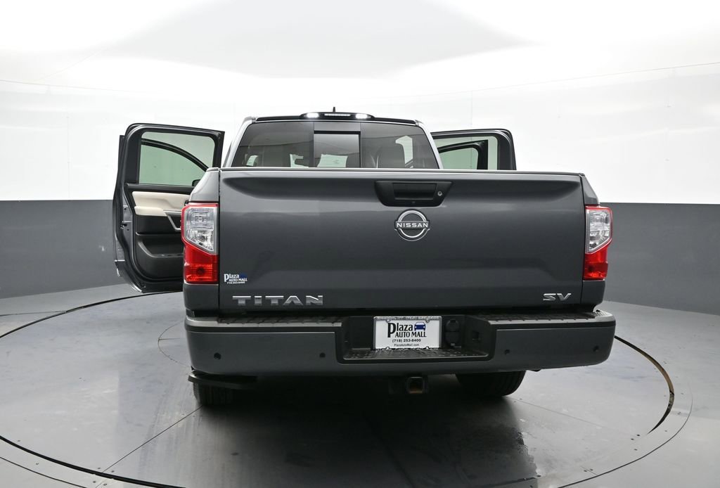 Used 2024 Nissan Titan SV w/ SV Convenience Package image 44