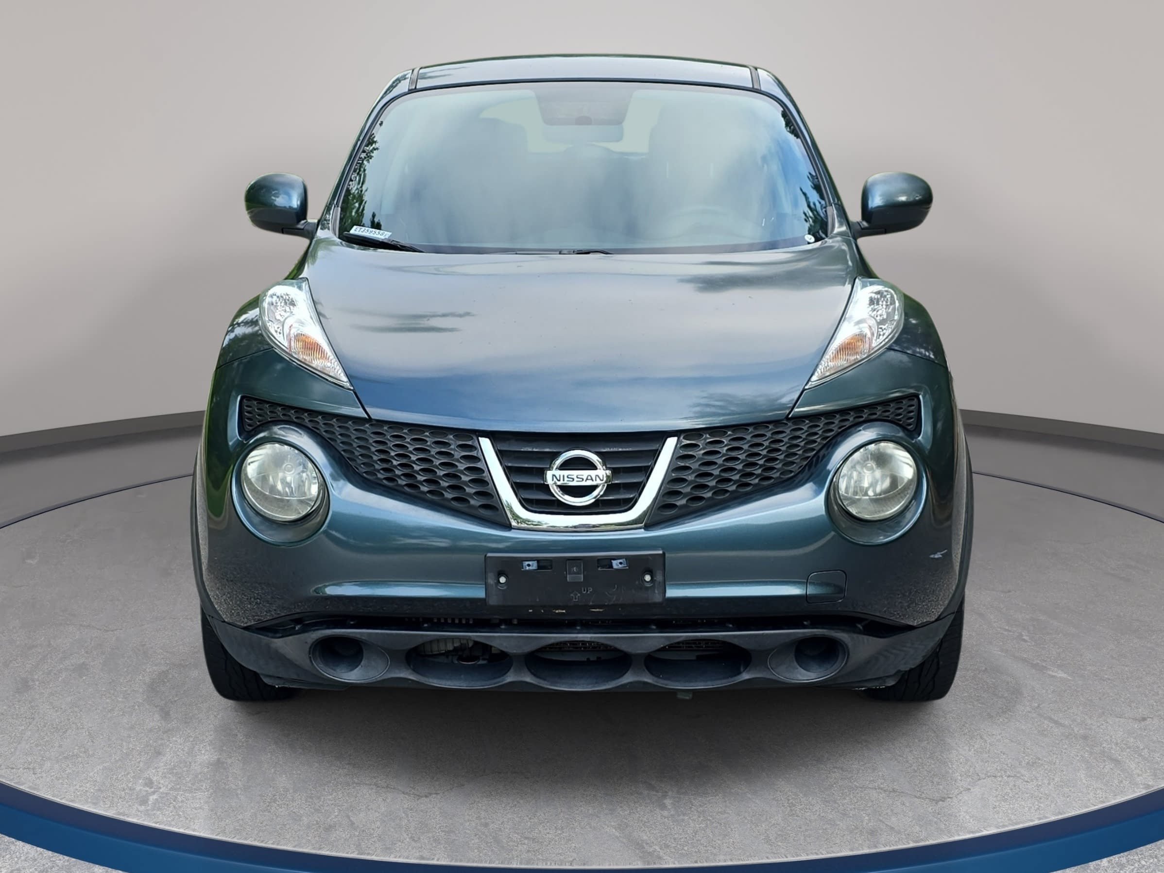 Used 2014 Nissan Juke S FWD image 2