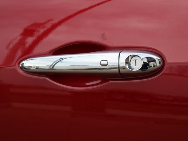 Used 2020 Maserati Levante GranLusso image 25