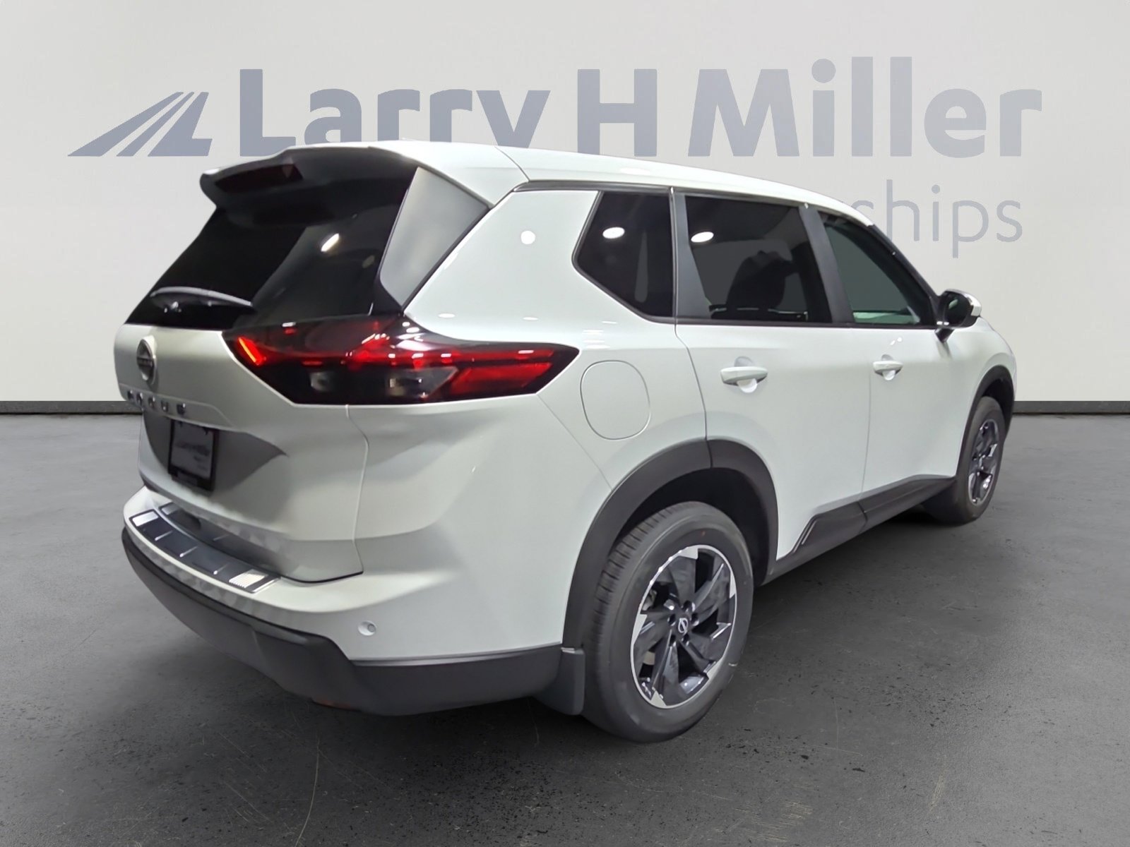 New 2026 Nissan Rogue SV image 5