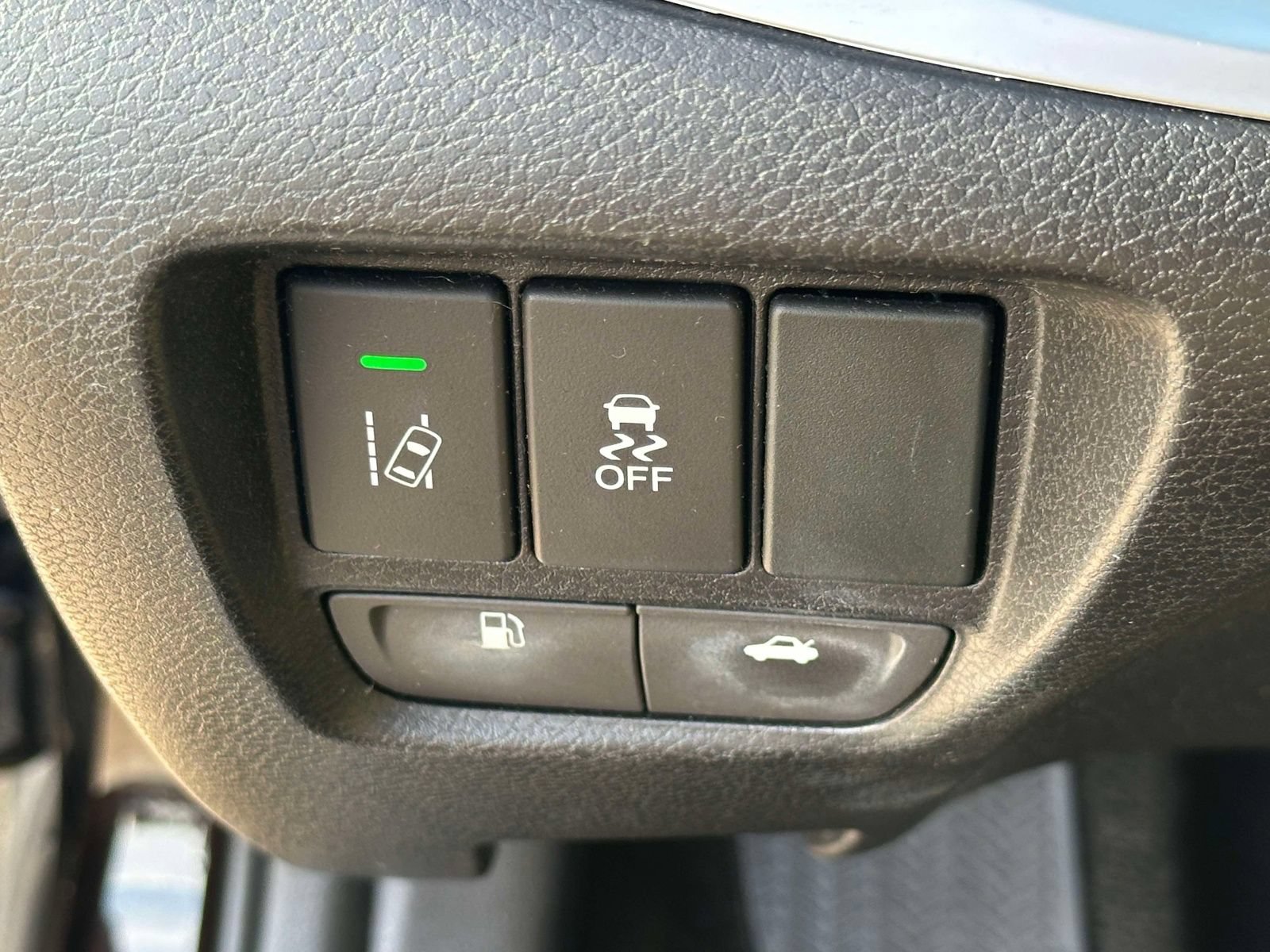 Used 2015 Acura TLX w/ Technology Package FWD image 16