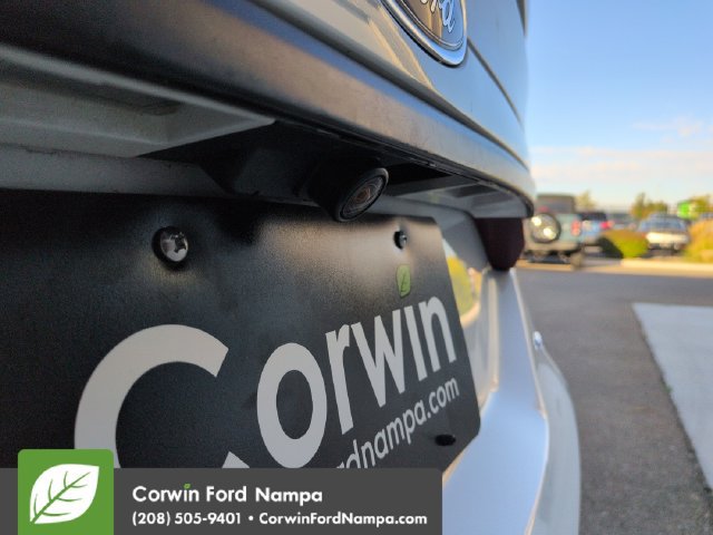 Used 2018 Ford Fusion SE w/ Fusion SE Technology Package FWD image 30