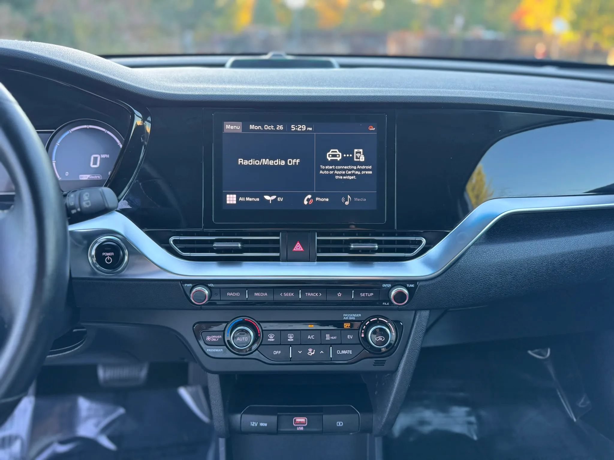 Used 2021 Kia Niro EX w/ Cold Weather Package FWD image 19