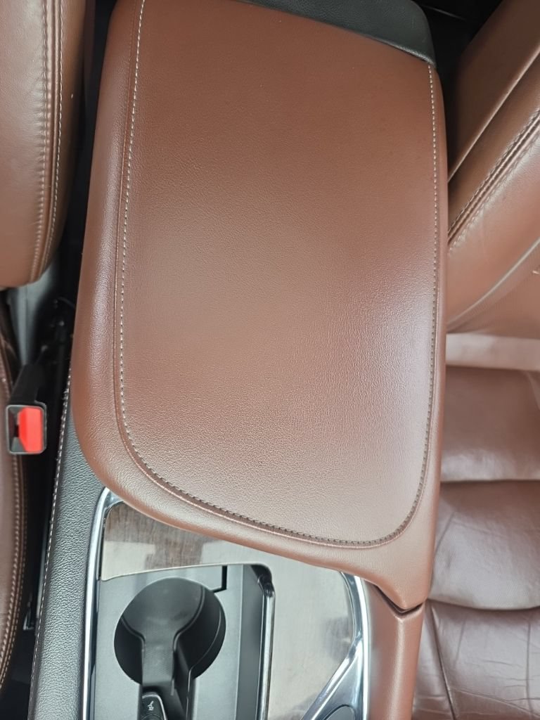 Used 2018 Buick Enclave Avenir w/ Avenir Technology Package AWD/4WD image 47