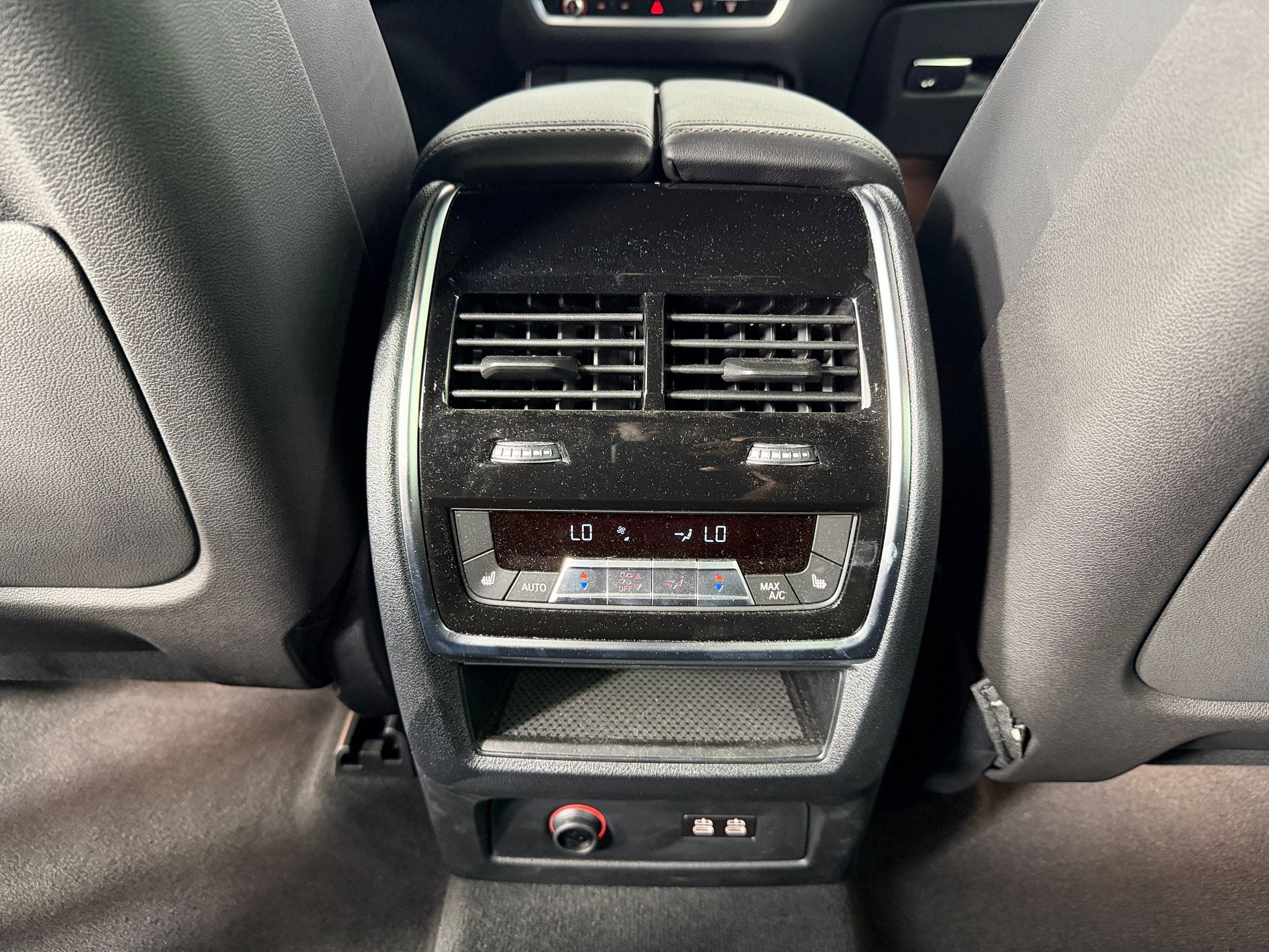 Used 2024 BMW X5 xDrive40i w/ M Sport Package AWD/4WD image 29