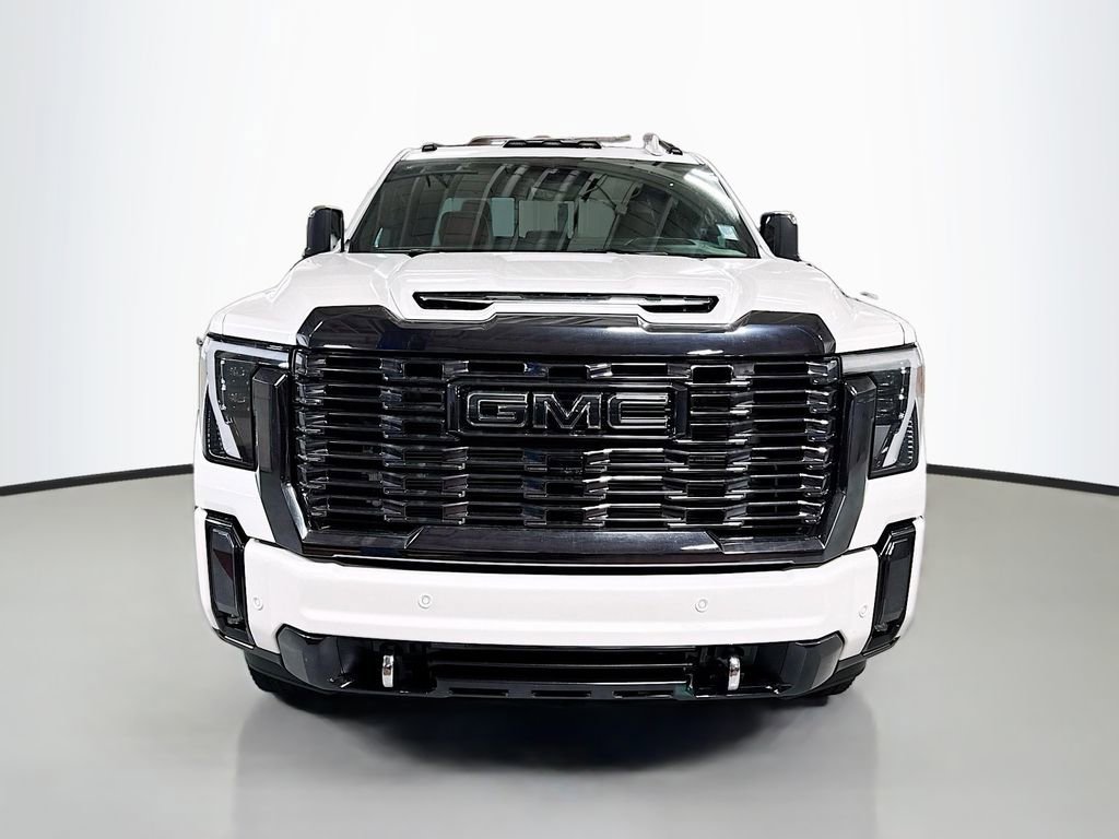 Used 2024 GMC Sierra 3500 Denali Ultimate AWD/4WD image 2