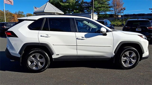 Used 2024 Toyota RAV4 XLE w/ Convenience Package image 9