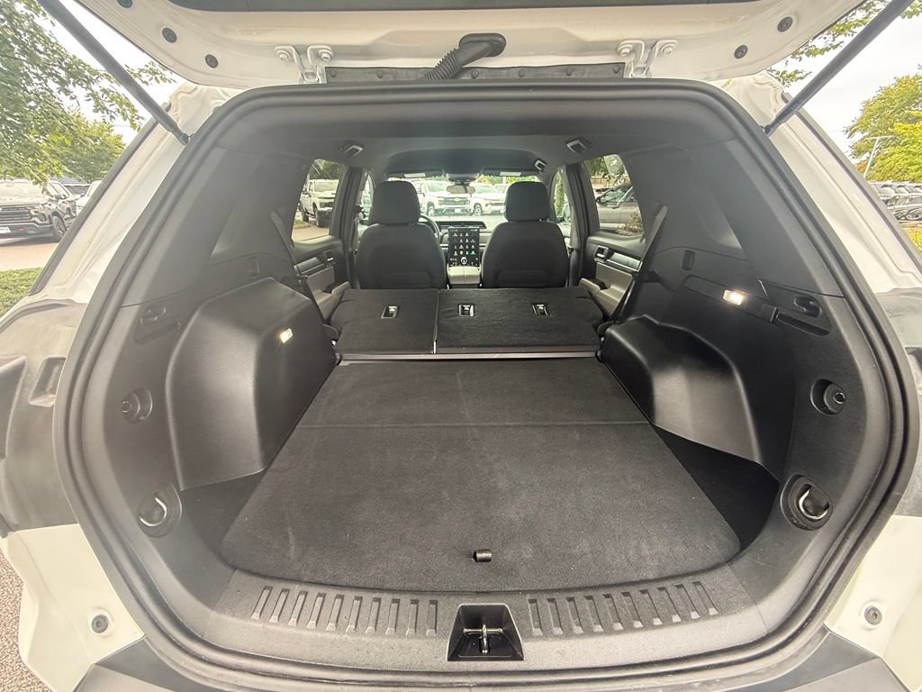 Used 2026 GMC Terrain Elevation AWD/4WD image 30