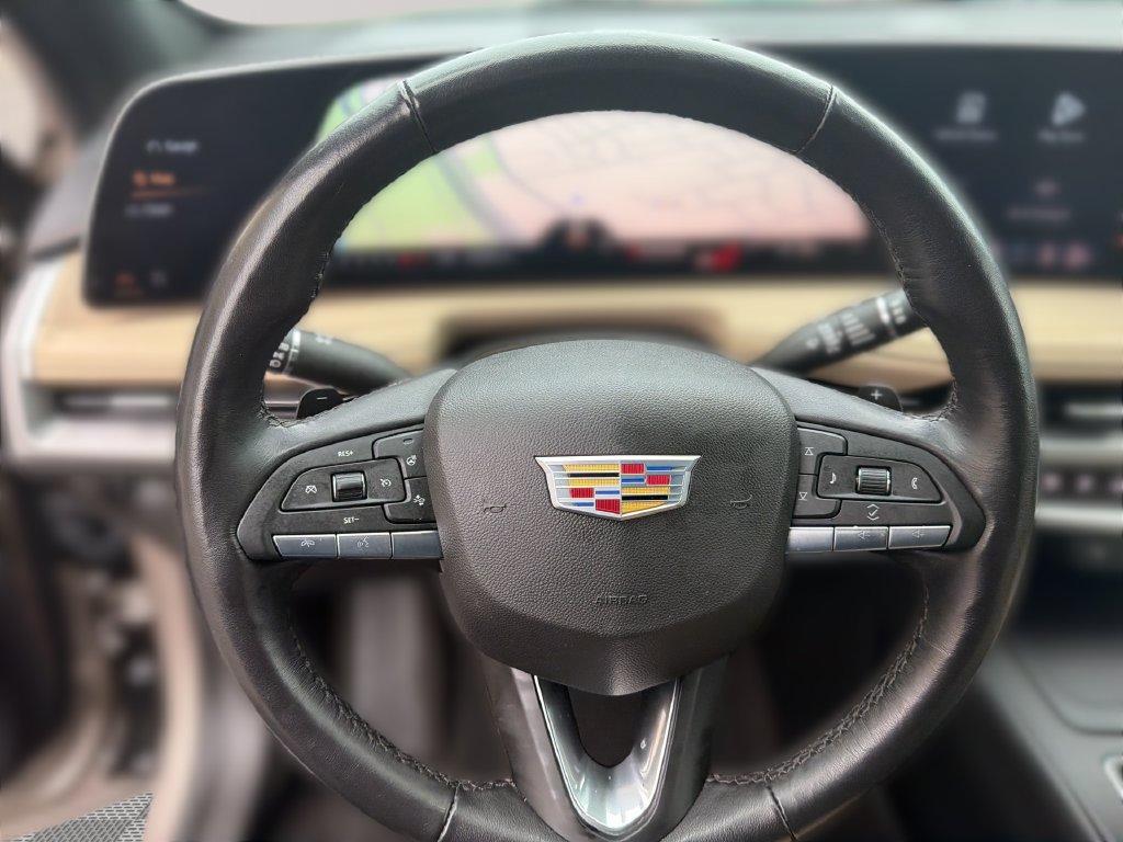 Certified 2024 Cadillac XT4 Luxury w/ Cold Weather Package FWD image 11