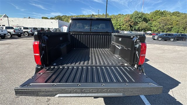 New 2025 Toyota Tacoma SR5 image 5