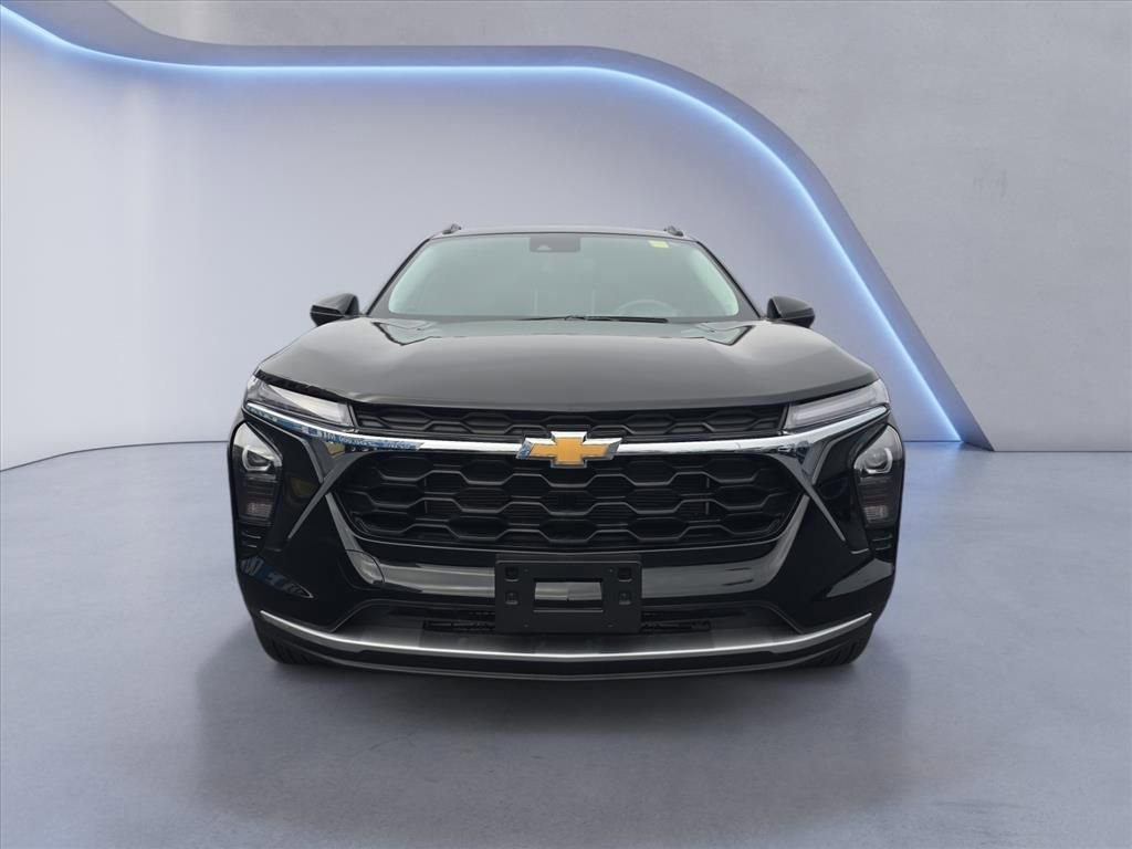 Used 2025 Chevrolet Trax LT image 8